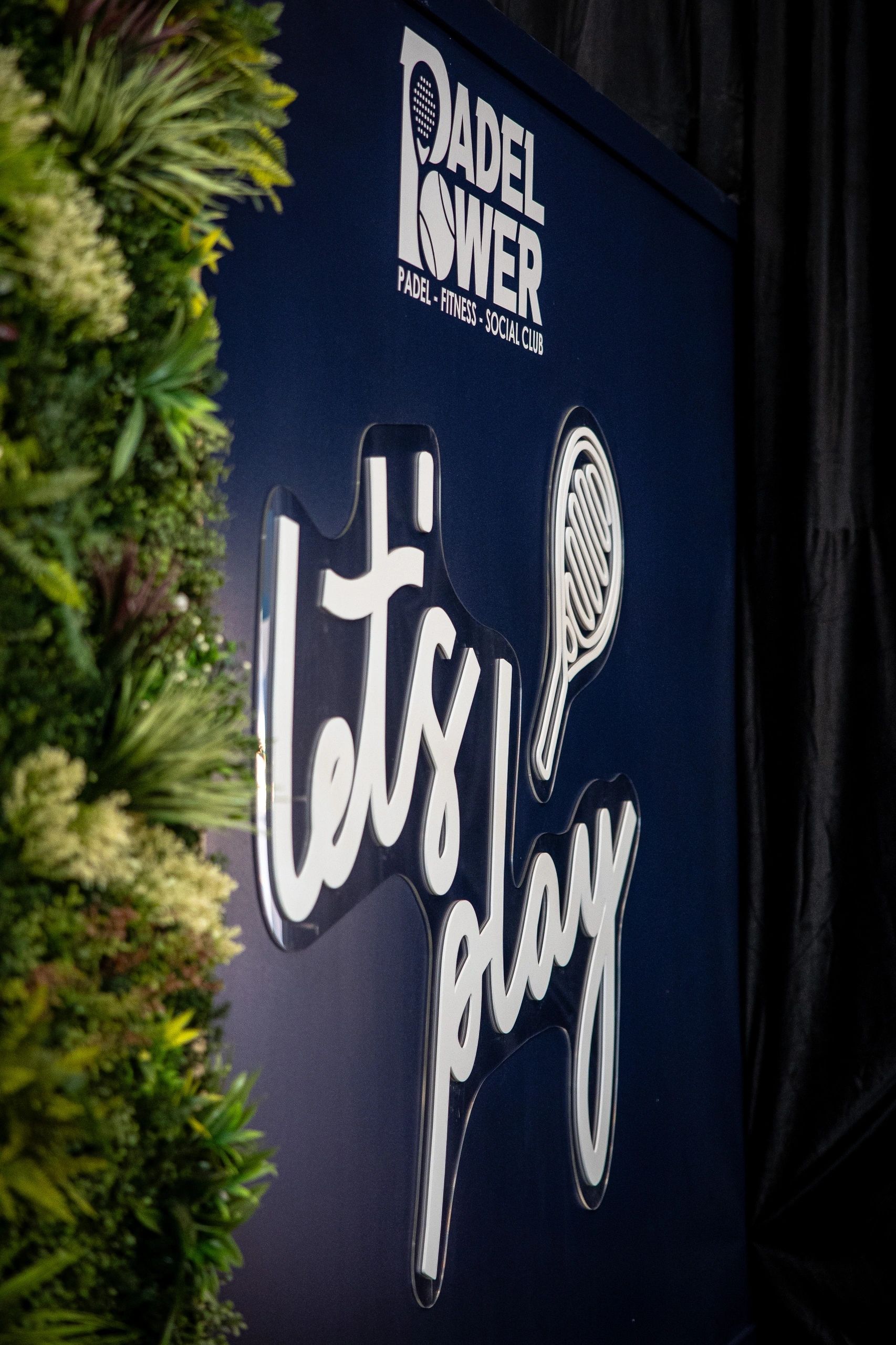 Let's play neon sign at Padel Power